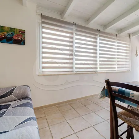Appartamento Casa Athena - Goelba